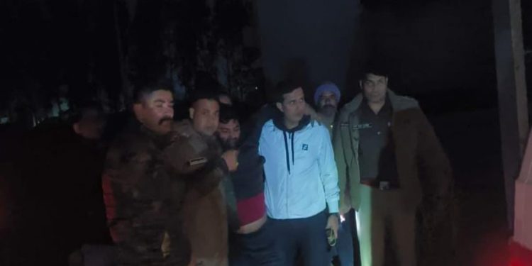 हरिद्वार में पुलिस और बदमाशों के बीच मुठभेड़, पैर में गोली लगने से एक घायल, दो फरार होने में कामयाब