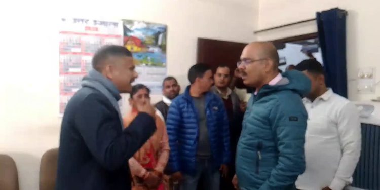 पुलिस जांच में फर्जी निकला RTI कार्यकर्ता पर हमले का मामला, खुद रची थी साजिश, भेजा जेल