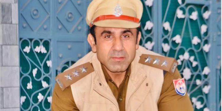 ‘इंटरव्यू देना है या नहीं’… यूट्यूबर मशकूर दादा ने CO अनुज चौधरी को दी थी धमकी, हुआ अरेस्ट