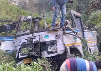 उत्‍तराखंड में बड़ा हादसा, अल्मोड़ा से हल्द्वानी से आ रही रोडवेज बस भीमताल में खाई में गिरी, 25 यात्री थे सवार