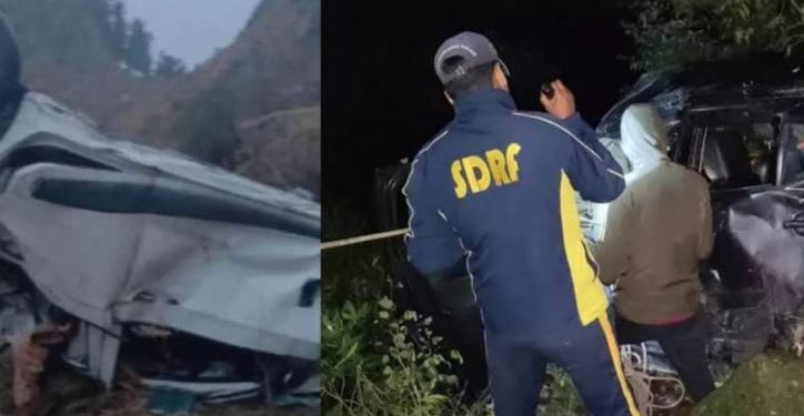 चकराता त्यूणी मार्ग पर भीषण हादसा, बर्फ देखने लोखंडी जा रहे पर्यटकों की कार खाई में गिरी, 1 की मौत 4 घायल