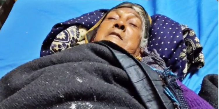 गजब! फ्रैक्चर महिला के बाएं पैर में था, डॉक्टर ने ऑपरेशन कर दिया दाएं का… अस्पताल ने कहा- मिस्टेक हो गई