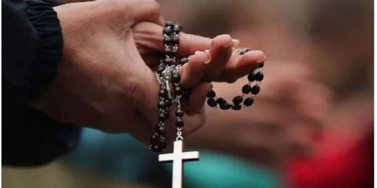 ‘चर्च में प्रेयर करना अच्छा नहीं लगता…’ लेटर लिखकर घर से भागा लड़का, मां-बाप हिंदू से बन चुके हैं ईसाई