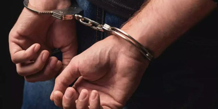 Encounter in Noida : नए साल की पार्टी के लिए ई-रिक्शा चुराकर की लूट, मुठभेड़ में 4 बदमाश घायल