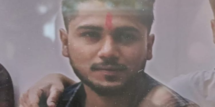 गर्लफ्रैंड के बर्थडे में एक दोस्त ने दूसरे दोस्त की चाकू से की हत्या, आरोपी गिरफ्तार