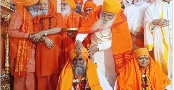 महाकुंभ 2025: अब BJP विधायक बने महामंडलेश्वर, निर्मल अखाड़े में हुआ पट्टाभिषेक