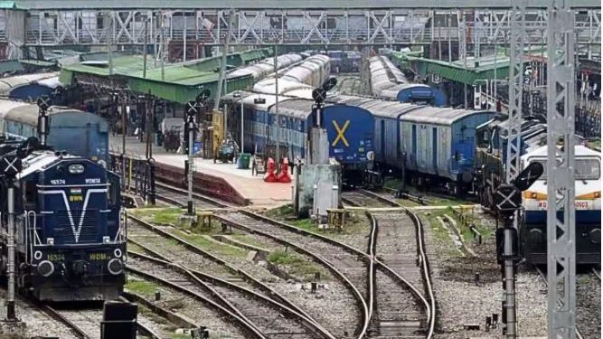 आग की अफवाह, चेन पुलिंग और 12 लोगों की मौत! सामने आई महाराष्ट्र रेल हादसे की वजह