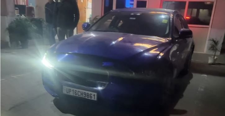 ग्रेटर नोएडा वेस्ट में तेज रफ्तार का कहर, Jaguar ने 14 वर्षीय छात्र को मारी टक्कर, हालत गंभीर