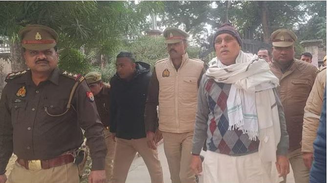 बाहुबली विधायक रमाकांत यादव गैंगस्टर कोर्ट में हुए पेश, कहा- जेल में खाना भी ठीक नहीं मिलता