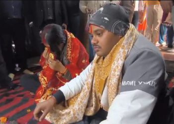 जिस युवती ने लगाया रेप का आरोप, सिपाही ने उसी से की शादी; मंदिर में लिए सात फेरे