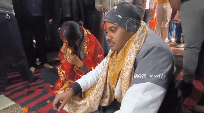 जिस युवती ने लगाया रेप का आरोप, सिपाही ने उसी से की शादी; मंदिर में लिए सात फेरे