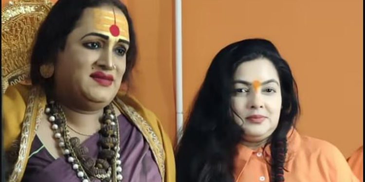 ‘Mamta Kulkarni जैसे देशद्रोह…’, एक्ट्रेस से छिना महामंडलेश्वर का पद, लक्ष्मी नारायण पर भड़के संस्थापक