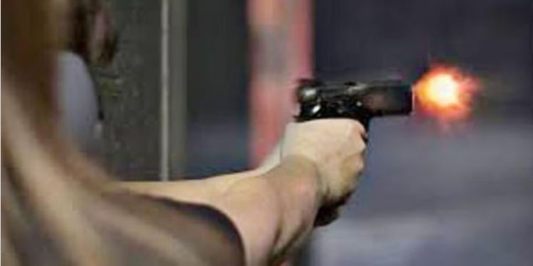 एयरलाइन कर्मी की हत्या कर एक साल से था फरार… नोएडा में एनकाउंटर के बाद पकड़ा गया शूटर, 25 हजार का था इनाम