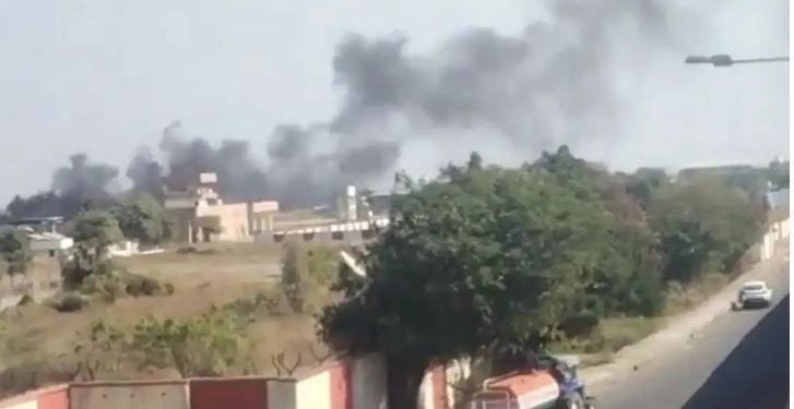 भारतीय तटरक्षक हेलीकॉप्टर दुर्घटनाग्रस्त, ट्रेनिंग के दौरान हुआ हादसा, तीन की मौत