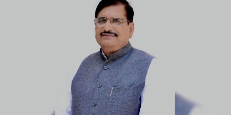 अखिलेश यादव के चाचा राजपाल सिंह यादव का निधन, सपा परिवार में शोक की लहर