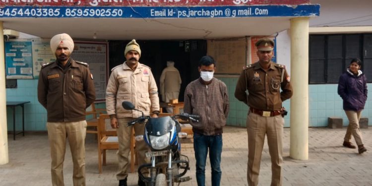 शराब पीने के दौरान हुए विवाद में साथी की हत्या के आरोपी को पुलिस ने किया गिरफ्तार