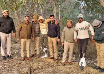 दुकानों में चोरी करने वाले दो चोरों को पुलिस मुठभेड़ में लगी गोली, दो कॉम्बिंग के दौरान किया गिरफ्तार