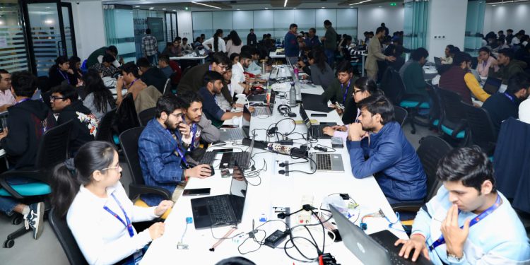 ग्रेटर नोएडा में टेक्नोवेशन हैकथॉन का हुआ आयोजन, देश विदेश के छात्र दिखाएंगे हुनर