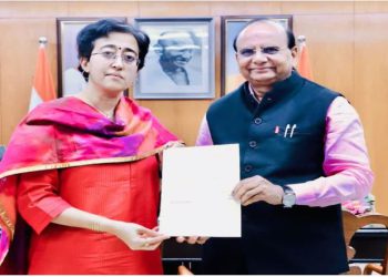 दिल्ली चुनाव में AAP की करारी हार के बाद आतिशी ने छोड़ा मुख्यमंत्री पद, उपराज्यपाल को सौंपा इस्तीफा