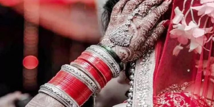 दुल्हन को पसंद नहीं डॉक्टर दूल्हा, शादी के दिन ब्यूटी पार्लर में बनवाया हार्ट अटैक का वीडियो; हो गई फरार