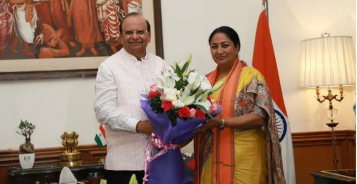 रेखा गुप्ता को चुना गया दिल्ली का नया मुख्यमंत्री, उपराज्यपाल से की मुलाकात; शपथ आज