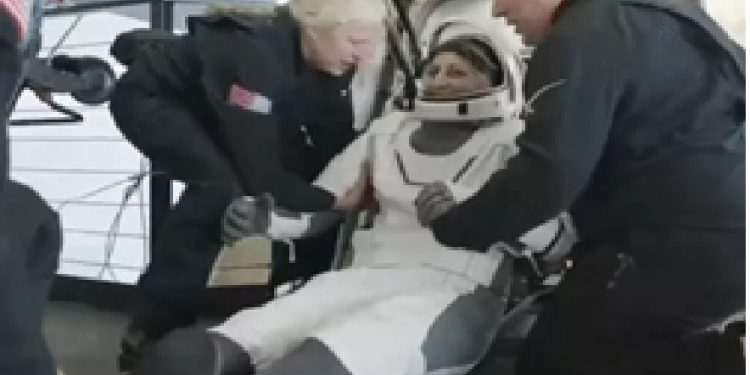 9 महीने 14 दिन बाद पृथ्वी पर लौटीं सुनीता विलियम्स, स्पेस स्टेशन से लौटने के सफर में 17 घंटे लगे