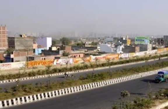 FNG का इंतजार बढ़ा, नोएडा में कई स्थानों पर अटका काम; NCR के लिए क्यों जरूरी है परियोजना