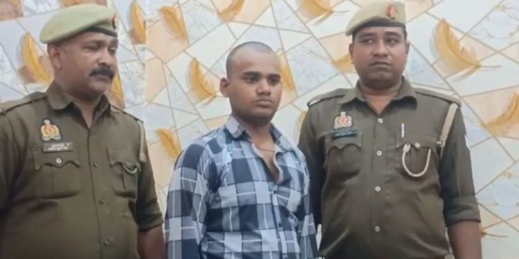 गर्लफ्रेंड की हत्या कर सिर मुंडवाया और फिर किया गंगा स्नान; प्रेमी ने शव सूटकेस में भरकर सड़क किनारे फेंका