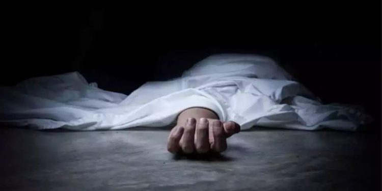 Greater Noida: निर्माणाधीन बिल्डिंग से मासूम पर रॉड गिरी, दर्दनाक हादसे में बच्चे की मौत