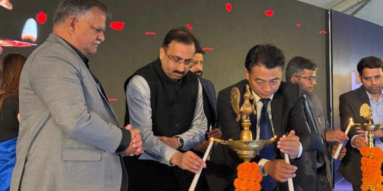 हायर कंपनी के एसी प्लांट का शिलान्यास व इंजेक्शन मोल्डिंग प्लांट का किया लोकार्पण