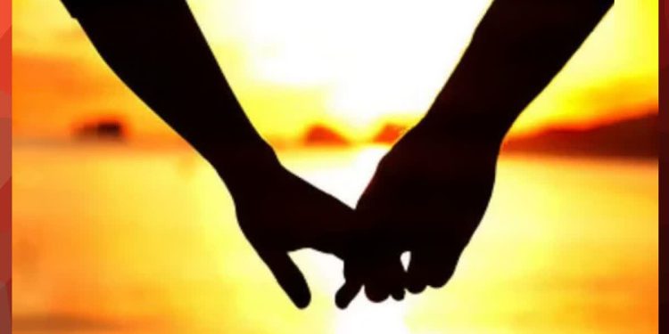 28 साल की मामी-18 साल के भांजे की Love Story, 1 महीने के भीतर दोबारा पति को छोड़ हुई फरार