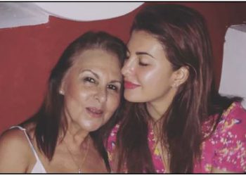 बॉलीवुड जगत में दौड़ी शोक की लहर, इस एक्ट्रेस की मां का हुआ निधन