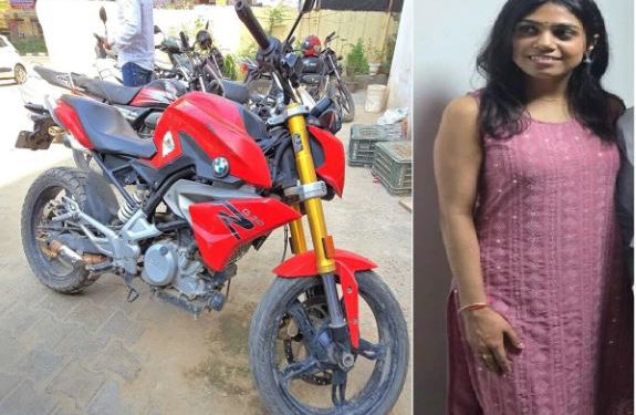 गुरुग्राम में BMW स्पोर्ट्स बाइक चला रही युवती की मौत, नोएडा की कंपनी में थी इंजीनियर