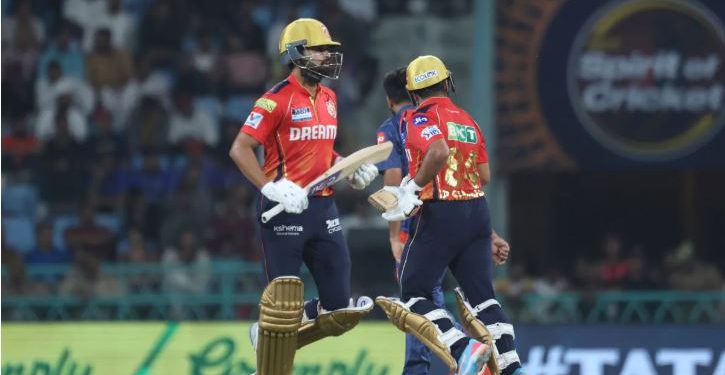 लखनऊ जाकर पंजाब ने कर दी बल्ले-बल्ले, पहले प्रभसिमरन की आंधी फिर कप्तान श्रेयस ने धोया; 8 विकेट से जीता मैच