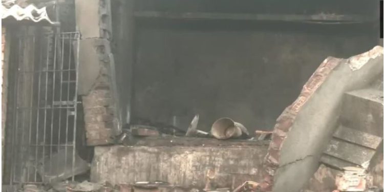 पश्चिम बंगाल: गैस सिलेंडर विस्फोट में 4 बच्चों सहित 7 की मौत, जांच जारी