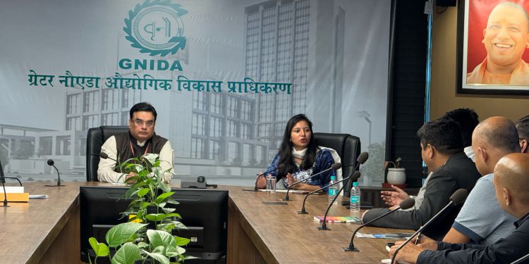 ग्रेटर नोएडा में होगा बड़े निवेश, उद्योग, शिक्षण संस्थान और हॉस्पिटल के लिए निवेशकों ने मांगी जमीन