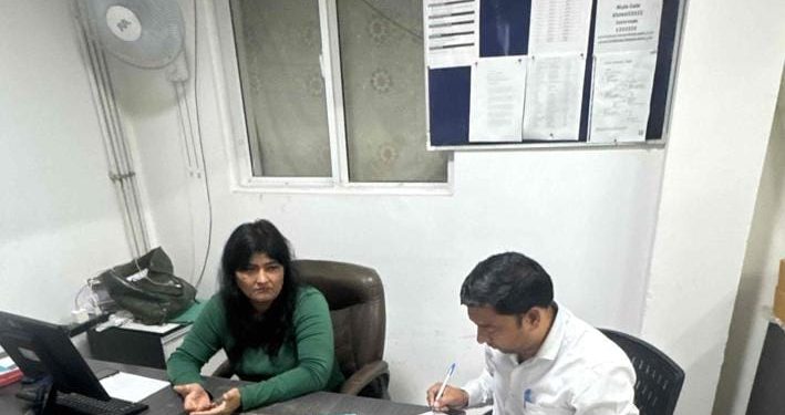 सोसाइटी के कूड़े का निस्तारण न करने पर भी अजनारा होम्स पर दो लाख की पेनल्टी