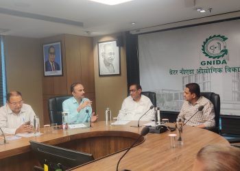 ग्रेटर नोएडा में मलकपुर के 47 किसानों को मिले आबादी भूखंड