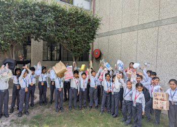 पृथ्वी दिवस पर ग्रेनो में अलग-अलग जगहों पर हुए जागरुकता कार्यक्रम