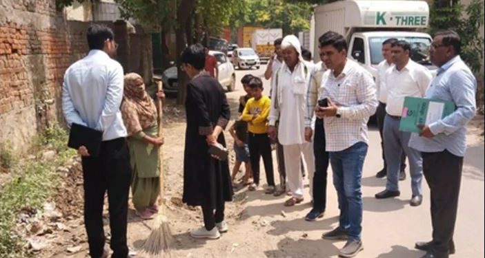 ग्रेटर नोएडा की सफाई में ठेकेदार ने बरती लापरवाही, अब दो लाख का लगा जुर्माना