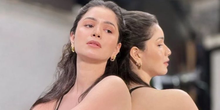 सारा तेंदुलकर का हुआ ब्रेकअप! इस बॉलीवुड एक्टर के साथ टूटा रिश्ता, रिपोर्ट में बड़ा दावा