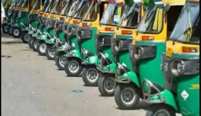 सवारी नहीं, चलती फिरती मौत हैं ये 900 ऑटो! भूलकर भी न करें इनमें सवारी, जोखिम में पड़ सकती है जान