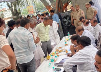 ग्रेटर नोएडा में एसआईटी ने खैरपुर में की लीजबैक प्रकरणों की जांच