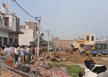 देवला में अवैध निर्माण पर चला प्राधिकरण का बुल्डोजर, 12 करोड़ कीमत की 6 हजार वर्ग मीटर जमीन कराई मुक्त