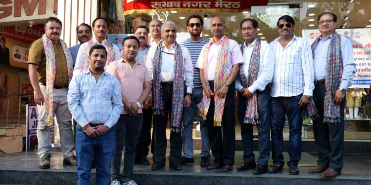 ग्रेटर नोएडा में सीजीएसटी विभाग ने मनाया प्री-जीएसटी दिवस, नुक्कड़ नाटक से दिया जागरूकता का संदेश