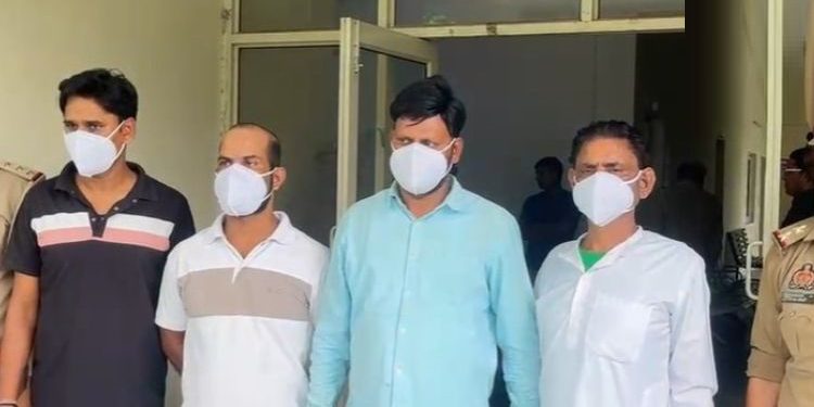 जेल में हुई दोस्ती, बाहर निकलते बने प्रॉपर्टी डीलर, फर्जी रजिस्ट्री से कब्जा करने वाले गिरोह का पर्दाफाश, 4 गिरफ्तार