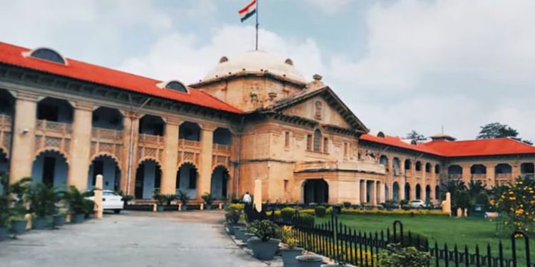 महाकुंभ में हुई भगदड़ पर हाईकोर्ट ने UP सरकार को लगाई फटकार, मुआवजे पर विचार करने का दिया निर्देश