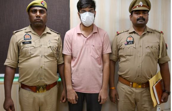 30 से ज्यादा नौकरीपेशा और तलाकशुदा औरतों को बना चुका शिकार, फ्रेंड बनकर ठगने वाला गिरफ्तार