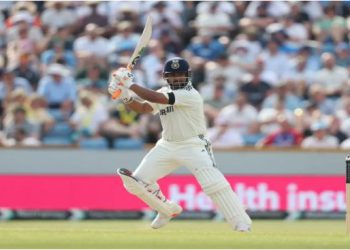 ऋषभ पंत ने तोड़ा एमएस धोनी का महारिकॉर्ड, इंग्लैंड के खिलाफ शतक जड़कर बड़ी उपलब्धि की हासिल