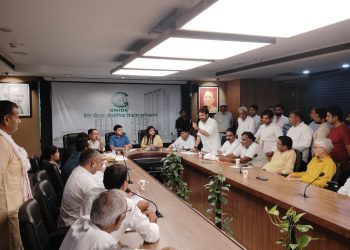 ग्रेटर नोएडा अथॉरिटी में सिरसा व खेड़ा चौगानपुर के लीजबैक के प्रकरणों पर हुई सुनवाई